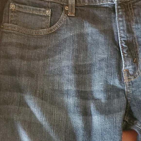 Levi's 38x30 straight leg jeans - Picture 2 of 9